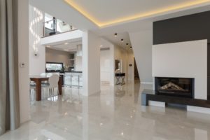 Come arredare casa con pavimento in marmo
